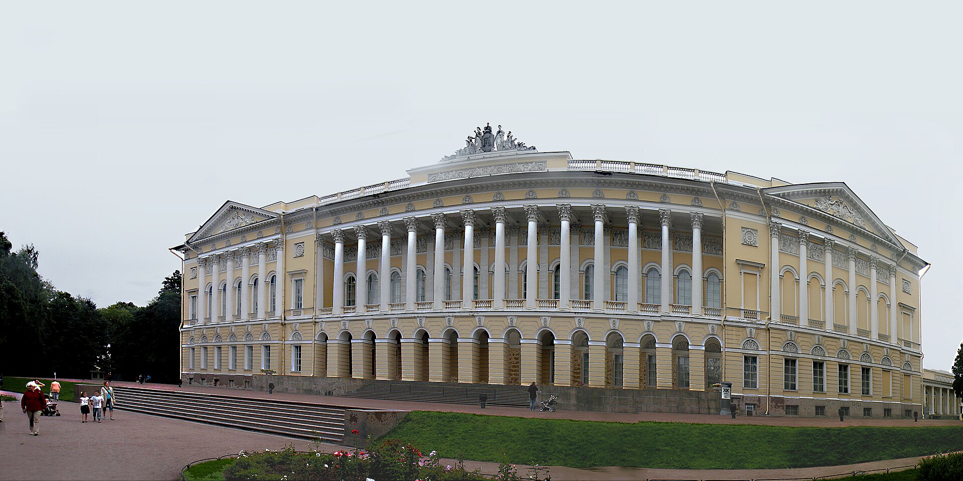 The Mikhailovsky Palace facade