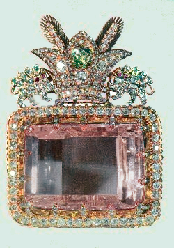 The Darya-ye Noor diamond