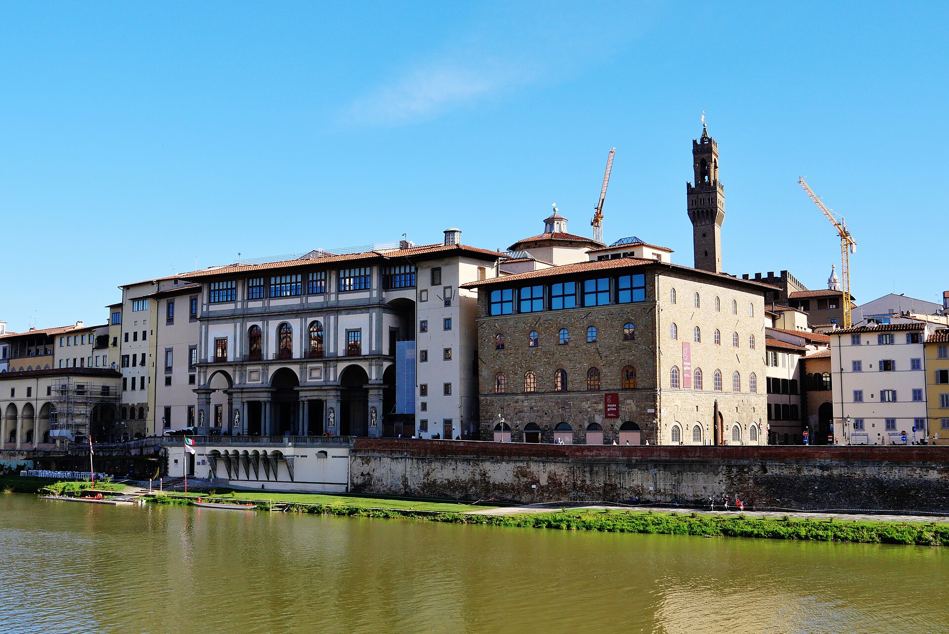 The Uffizi seen from across the Arno