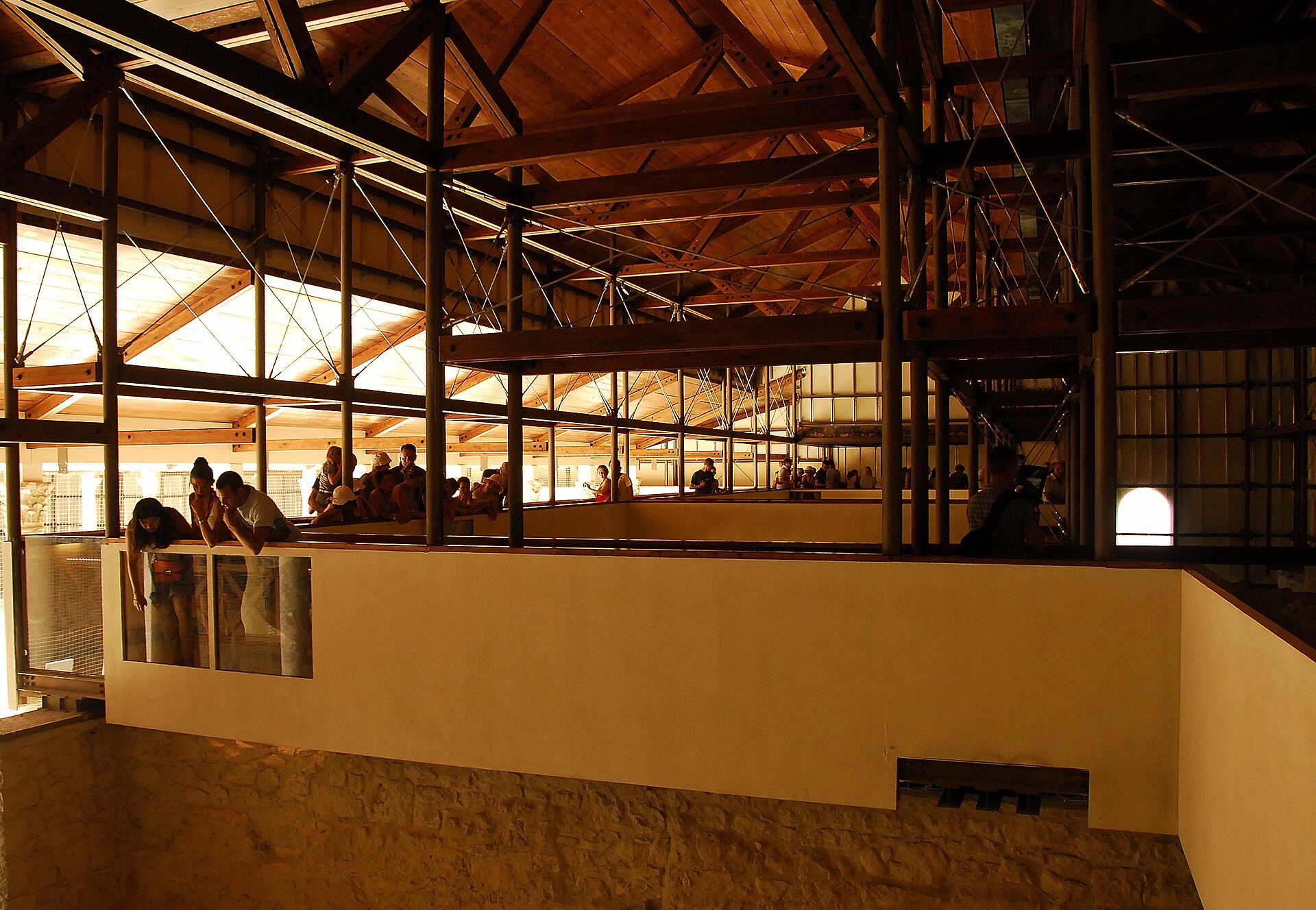 The protective roof over the excavation