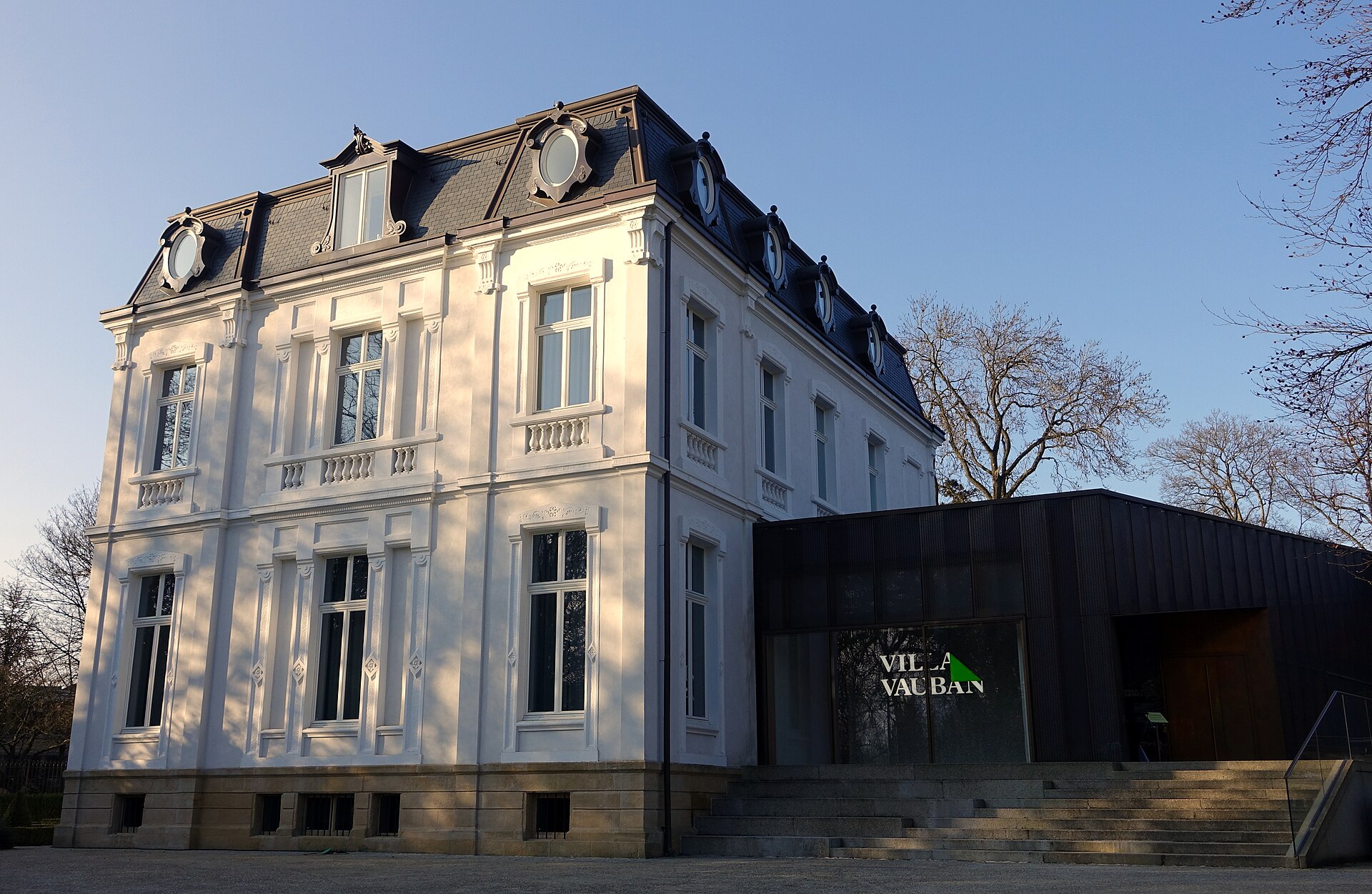 Villa Vauban, entrance facade