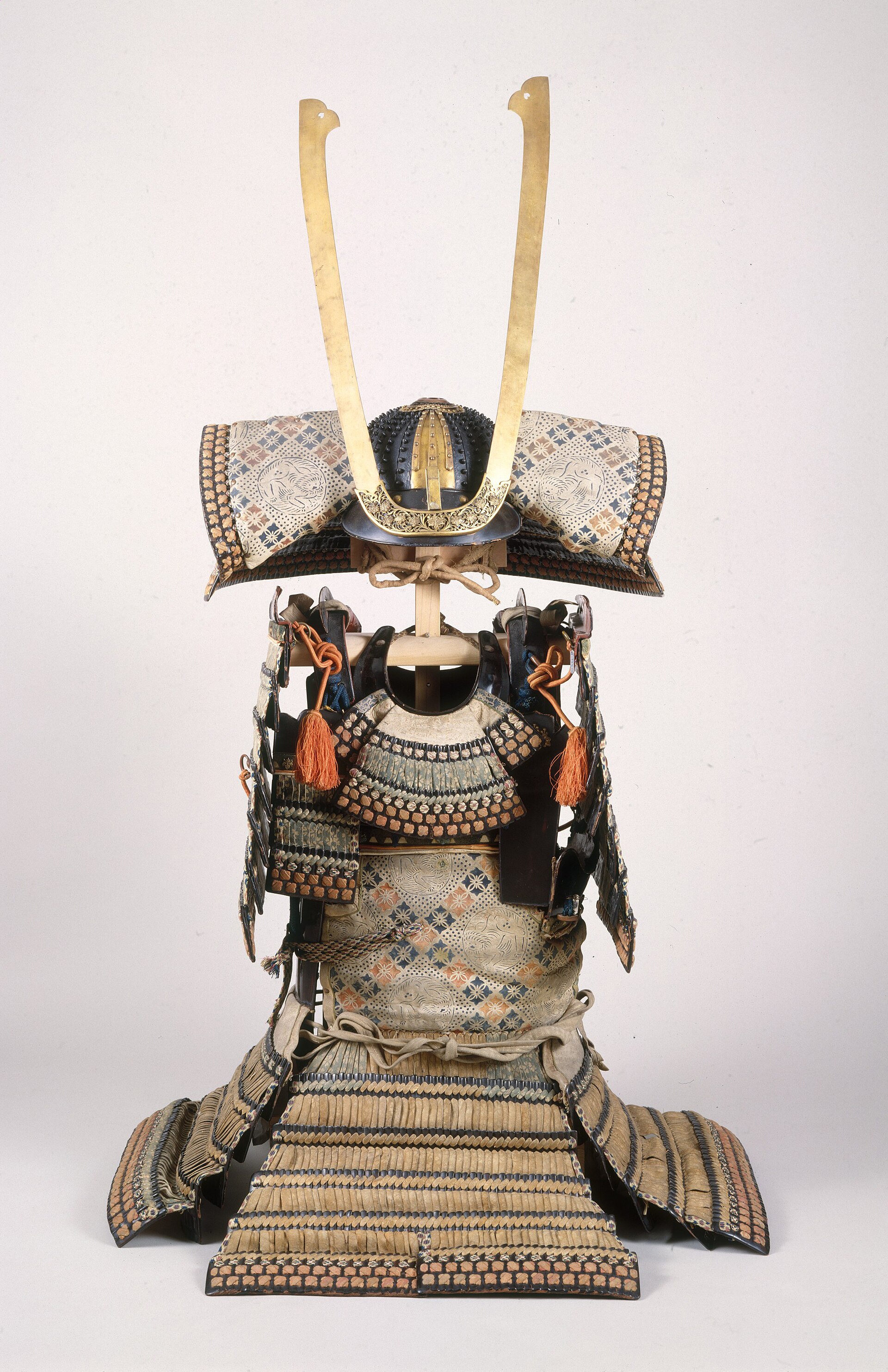 Armor (Yoroi), accession 28.60.1a-s